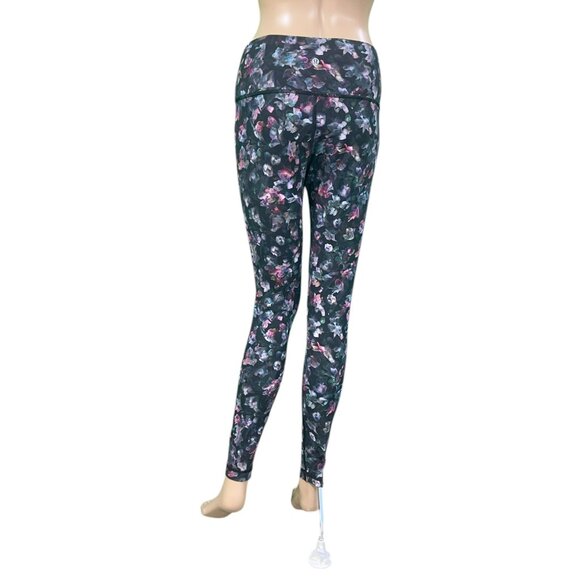 Lululemon Like New Wunder Under High-Rise Tight 28" - Size 6 - Floral - Picture 7 of 8